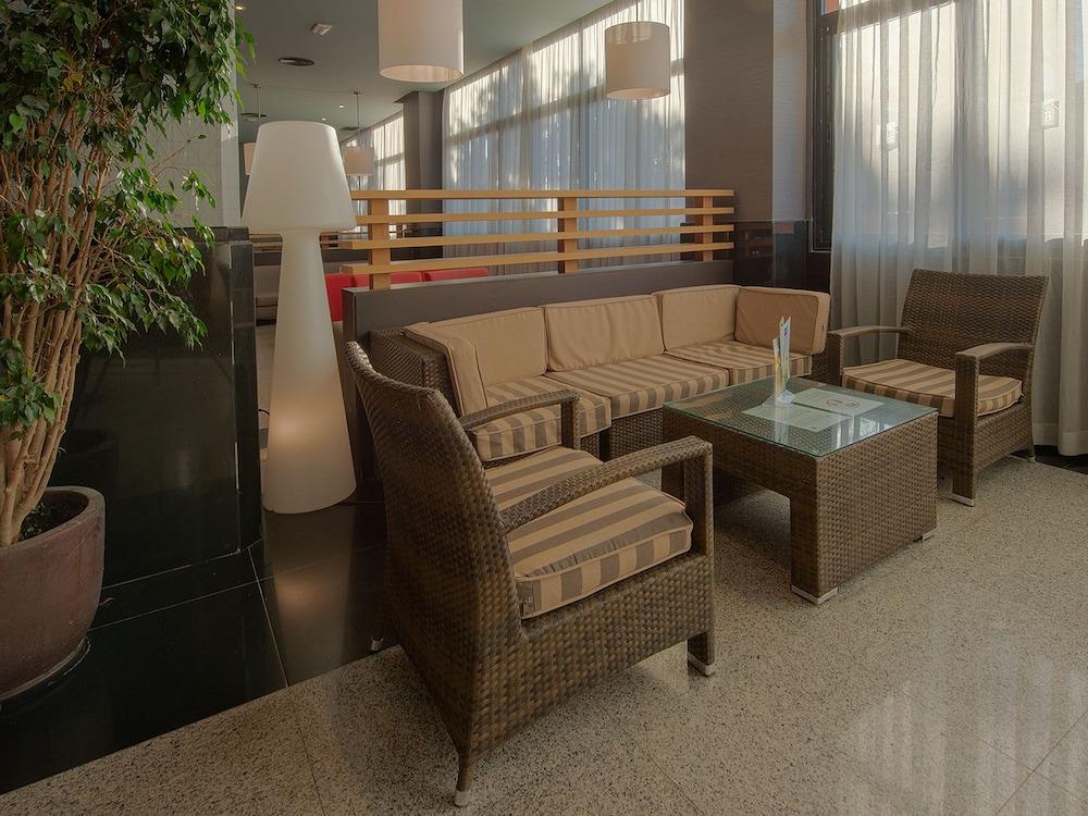 Aparthotel Turisticos 3*