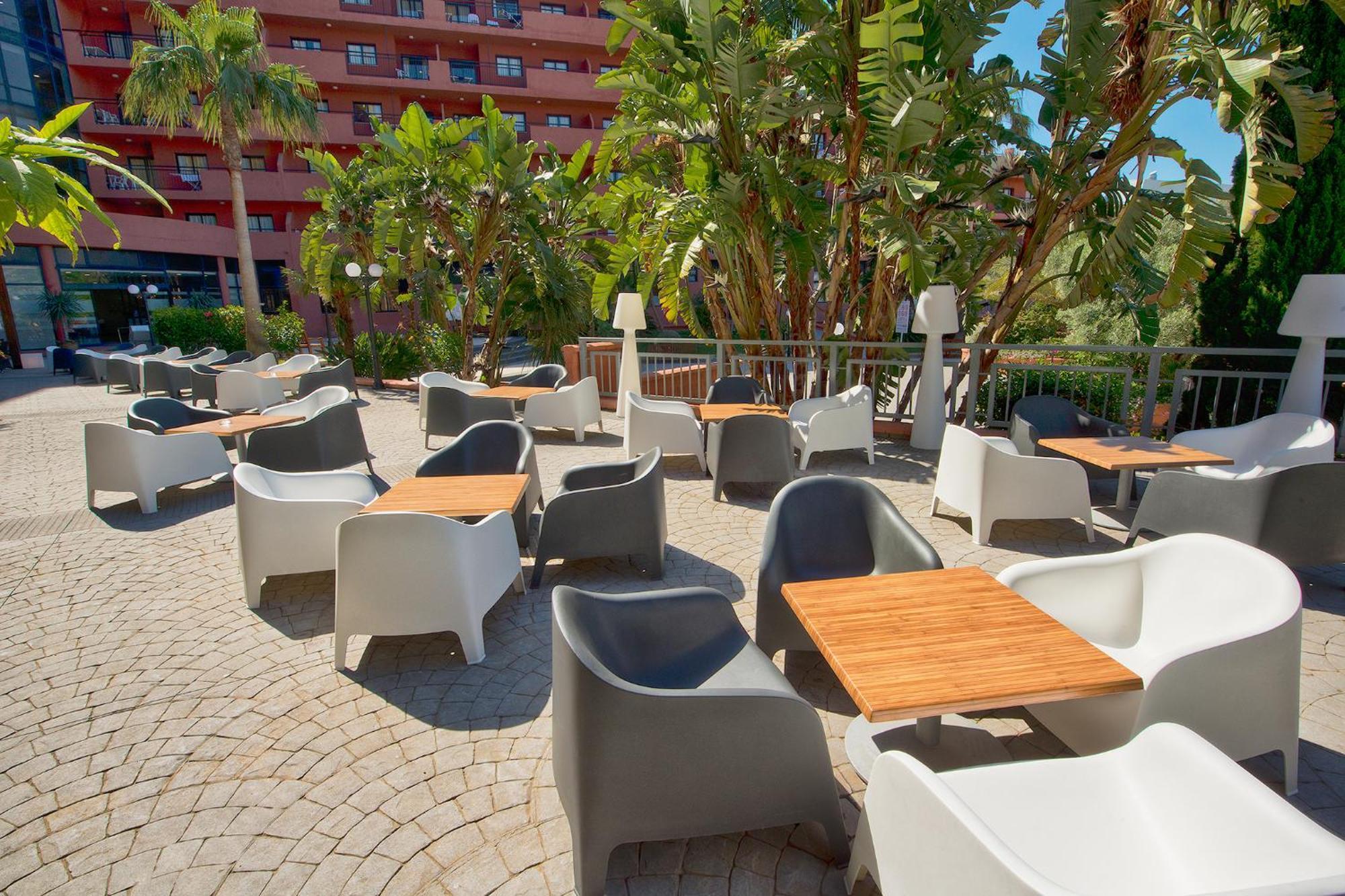 Aparthotel Turisticos 3*